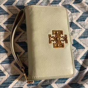 Tory Burch wallet/wristlet/ phone wallet